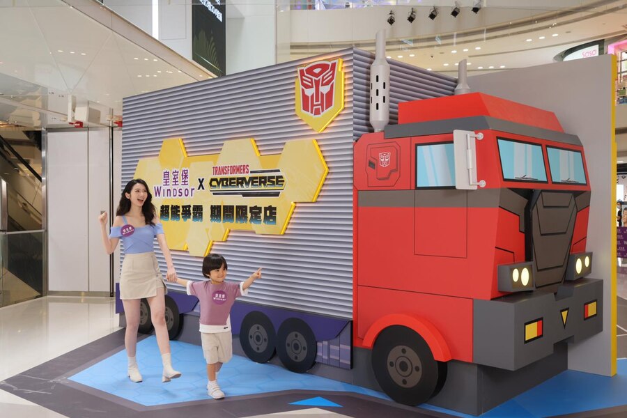 Amazing Transformers Pop Up Store Opens In Hong Kong  (7 of 23)